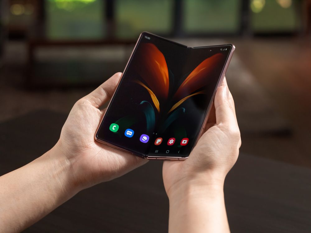 010_galaxyzfold2_lifestyle_image 010_galaxyzfold2_lifestyle_image