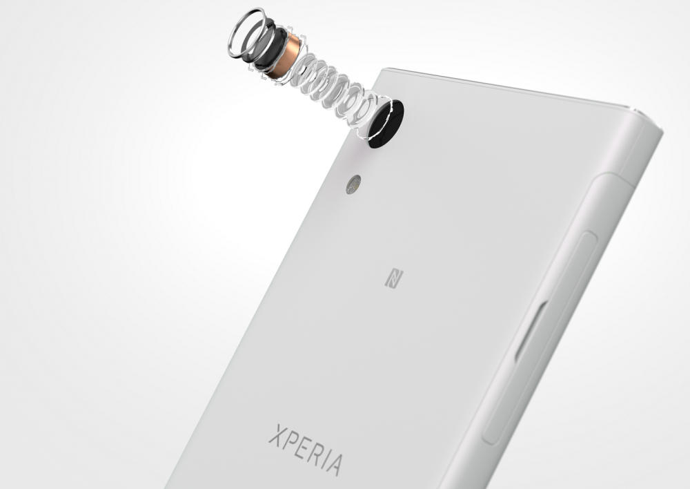 12_Xperia_XA1_white_camera_components