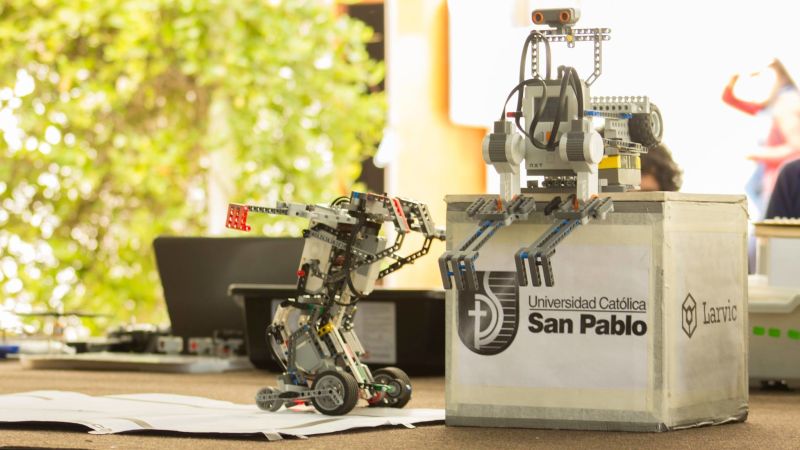 Estudiantes peruanos de la Universidad Católica San Pablo viajarán a Brasil para Concurso Latinoamericano de Robótica