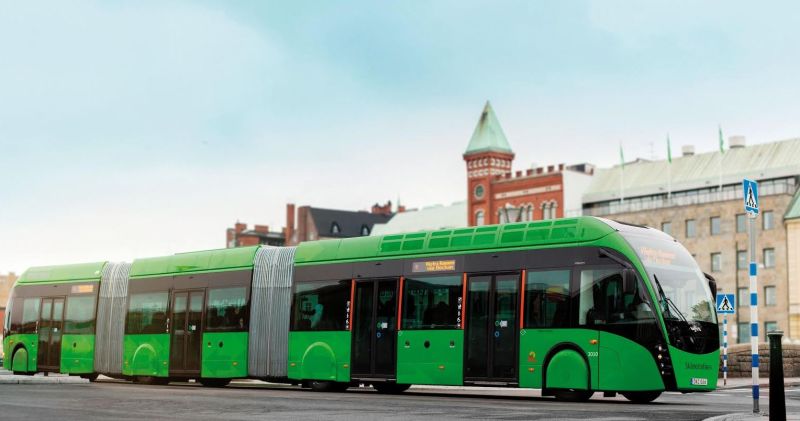 Flota de buses con 7 mil cámaras transmite imágenes en vivo para la policía