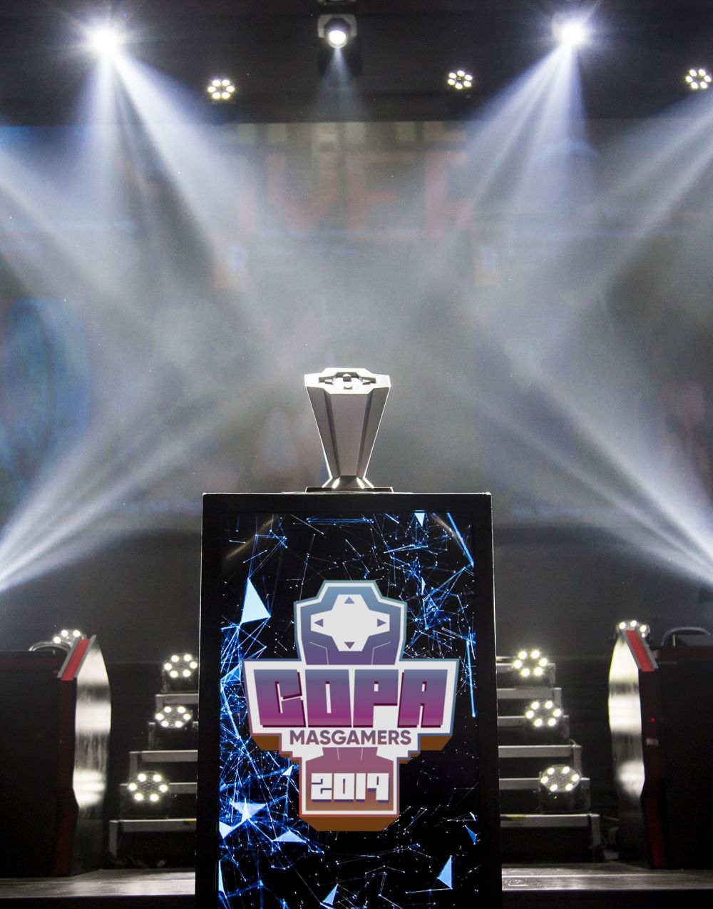 AMD y ASUS Republic Of Gamers auspicia torneo de Dota2 con hasta 20,000 soles en premios en el Claro MasGamers Festival 2019AMD y ASUS Republic Of Gamers auspicia torneo de Dota2 con hasta 20,000 soles en premios en el Claro MasGamers Festival 2019