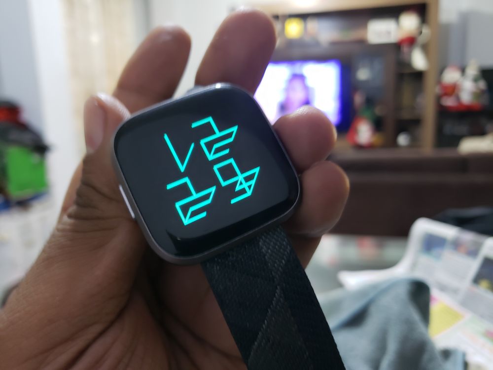 Fitbit-Versa-2-3