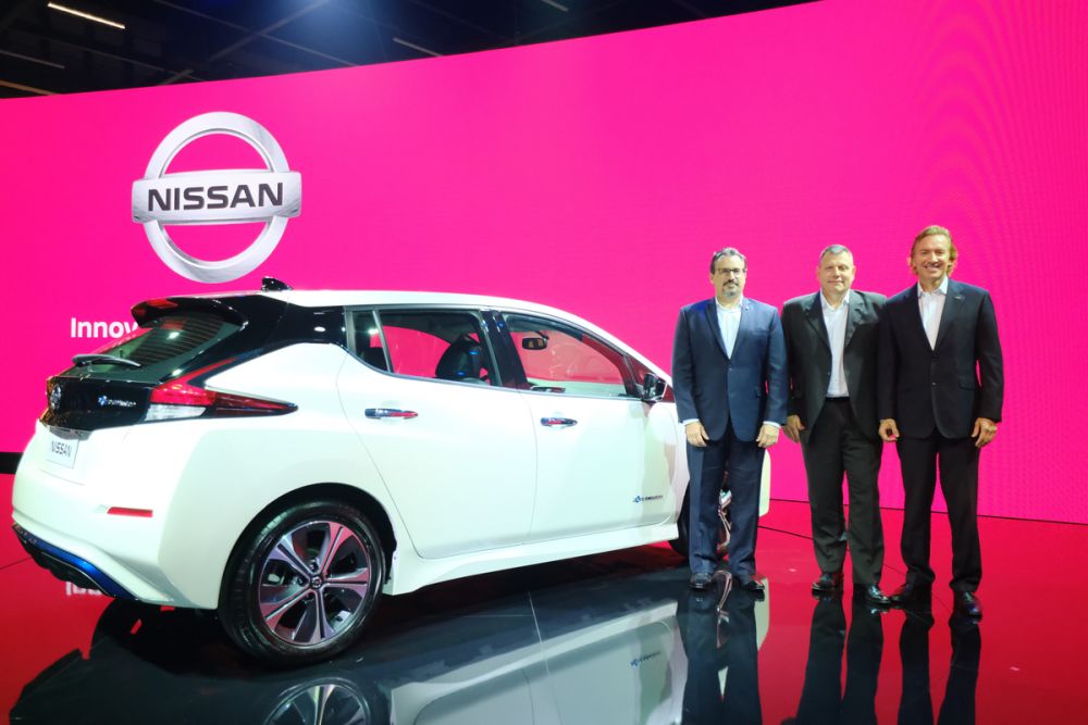 Foto 2 Nissan Electrifica el salón del automóvil