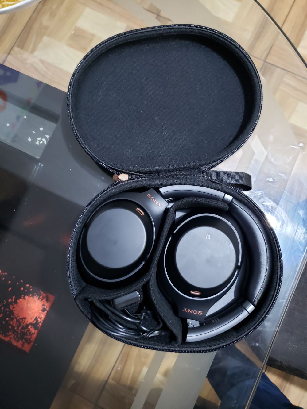 WH-1000X M3 (12)